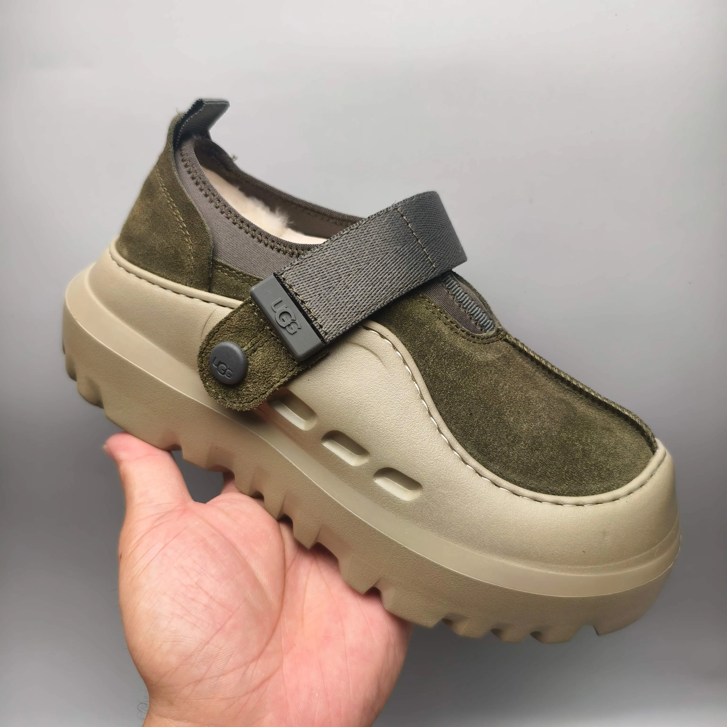 💰560 UGG sheepskin all-in-one snow boots 7550 one-legged casual men's and women's shoes Color: Maroon Black Green Matching sizes: 35-45